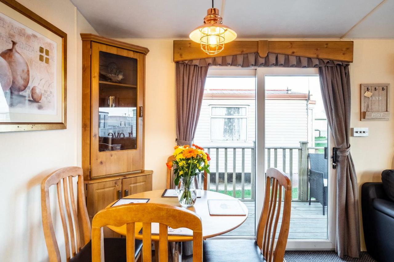Caravan Beach Holiday Hotell Saint Osyth Eksteriør bilde