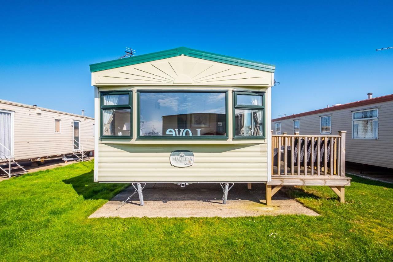 Caravan Beach Holiday Hotell Saint Osyth Eksteriør bilde